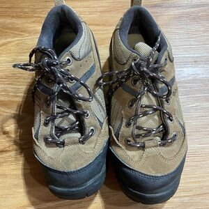 Columbia Women 7.5 Hiking Shoes Boots Razor Ridge Low II